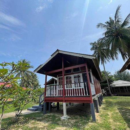 Pcb Beach Resort 코타바하루 외부 사진